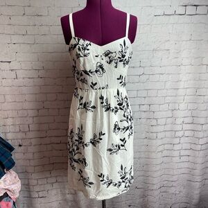 J Crew factory size 4 white and black floral embroidered dress